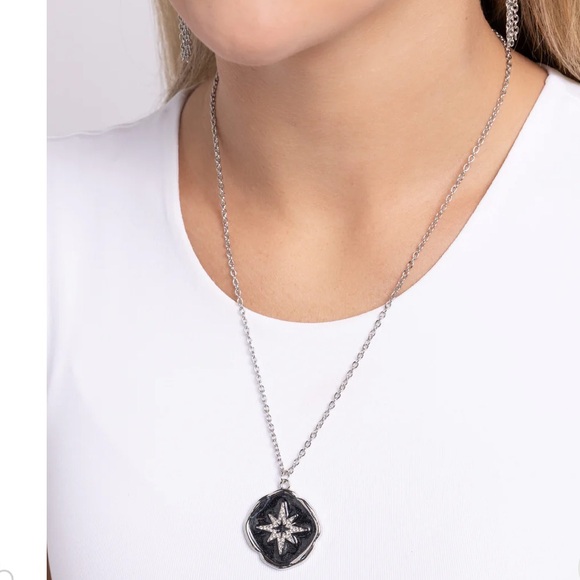 🌟💫🌟 “SOARING STARS” - BLACK WHITE RHINESTONE SILVER STAR NECKLACE - PAPARAZZI❗️ - Picture 2 of 4